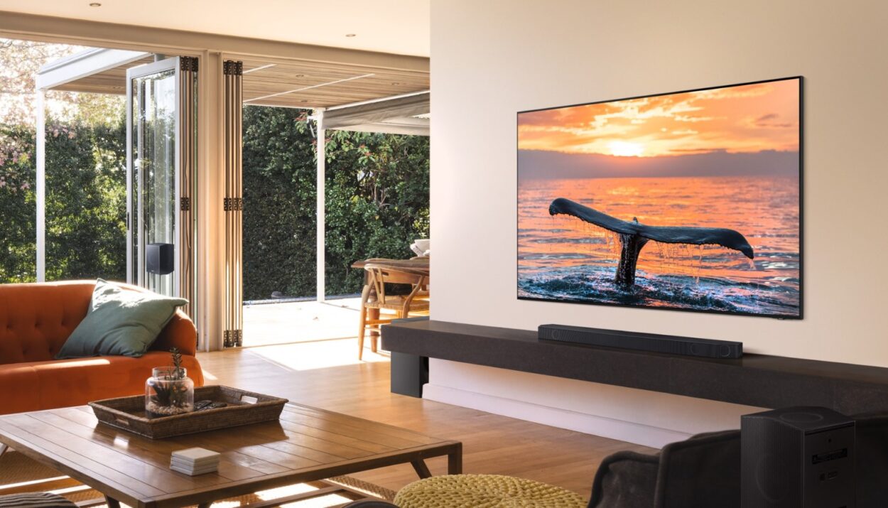 Televisor de Samsung, Neo QLED 8K en una habitación.